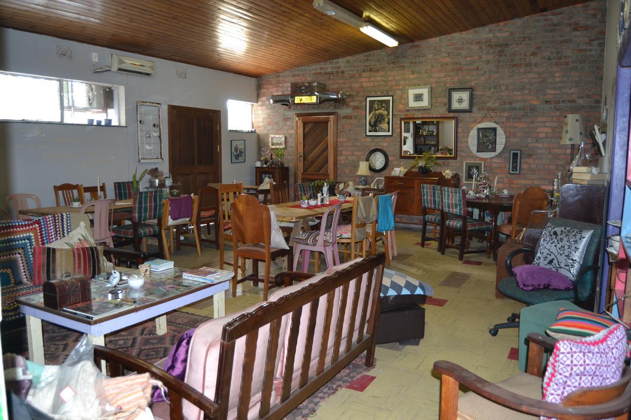 Suzie'S Coffee Shop Accommodation Bellville Extérieur photo